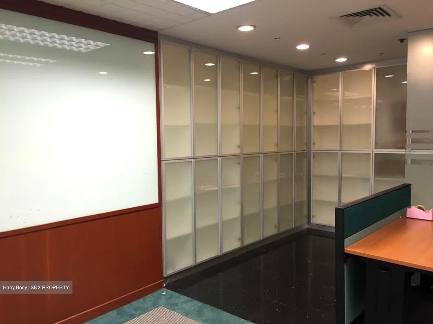 International Plaza (D2), Office #544180971